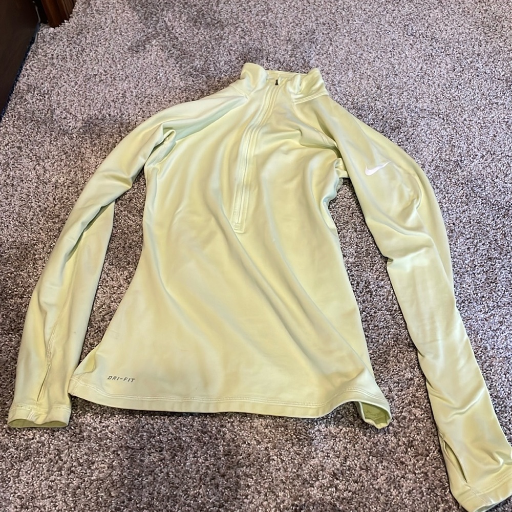 Nike pullover - dry fit